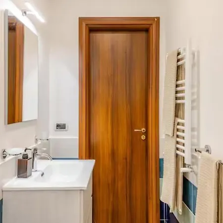 Apartment Crispi 74.1 - *